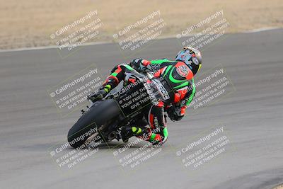 media/Dec-17-2022-SoCal Trackdays (Sat) [[224abd9271]]/Turn 10 Backside (120pm)/